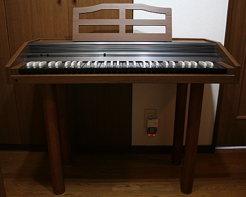 Roland Harpsichord C-20